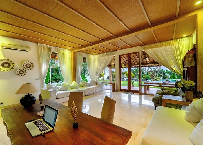 Hotel Mahameru